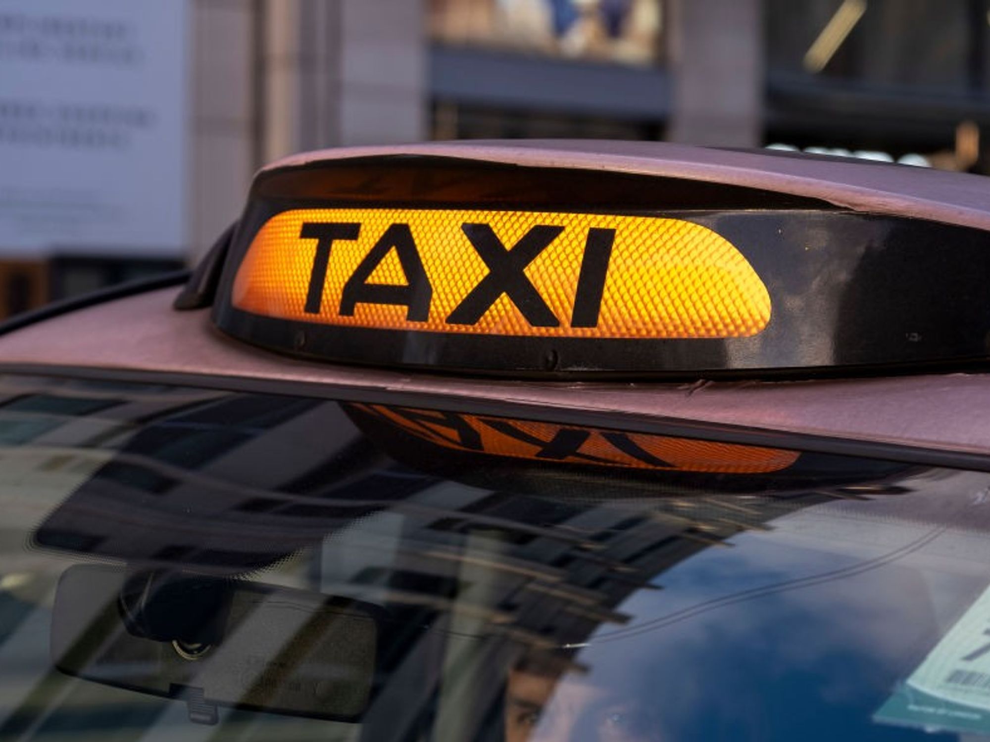 Taxi sign
