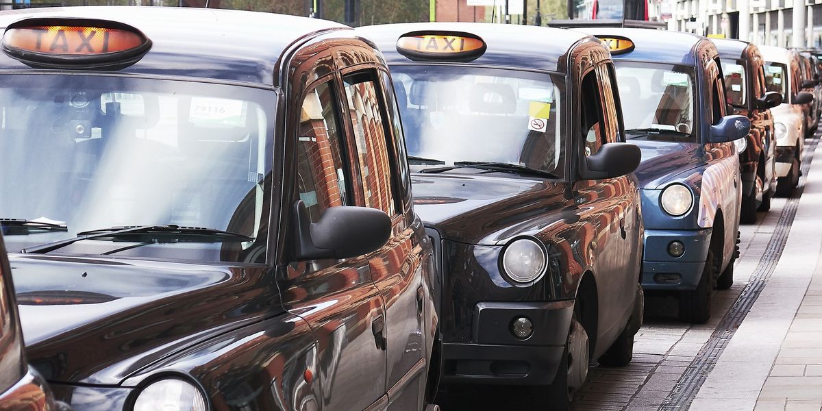 UK bans taxpayer-funded taxis for asylum seekers