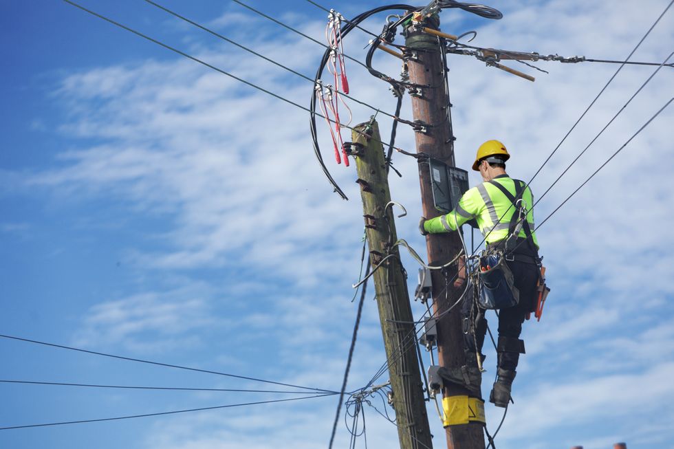 Telegraph pole
