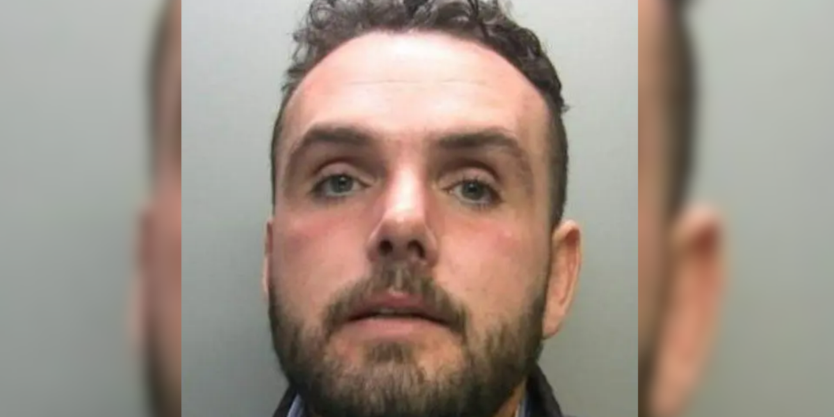 NextImg:'Cruel' fraudster jailed after taking £430k from pensioner with cancer and dementia