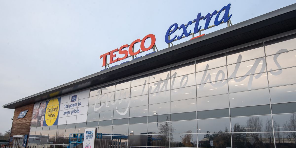 NextImg:Tesco worker 'snapped' before chasing colleagues through store with knife and threatening to kill them