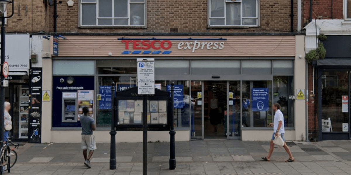 Tesco shoplifter instantly gets his comeuppance after broad daylight theft