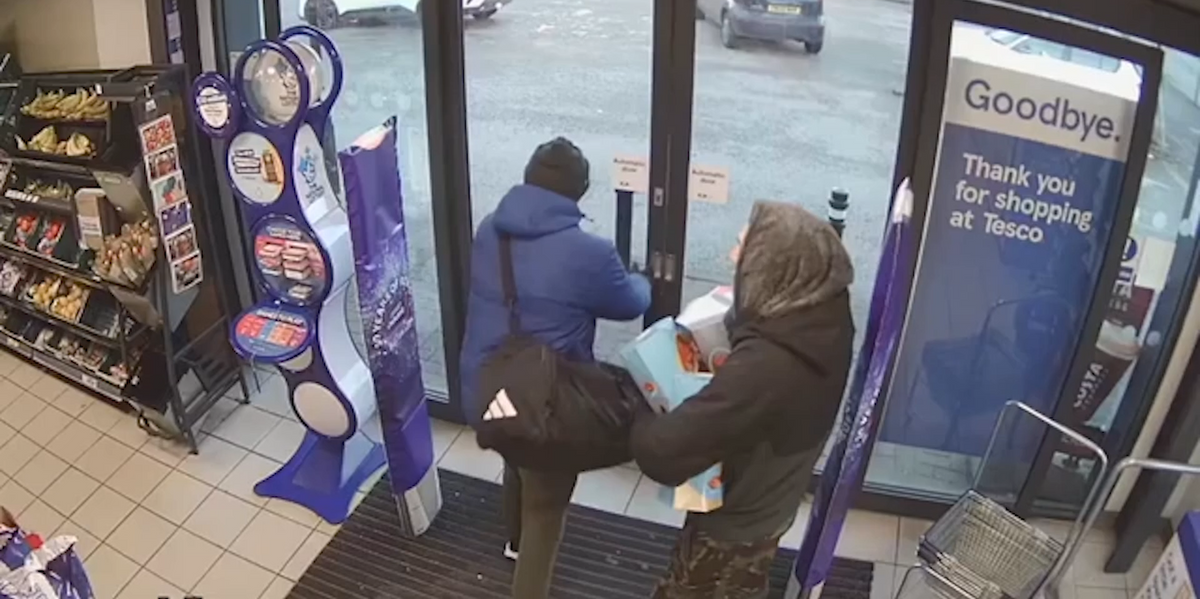 NextImg:WATCH: Tesco thieves trapped inside store after stealing £100 worth of Easter eggs
