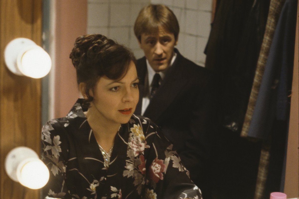 Tessa Peake-Jones and Nichola Lyndhurst