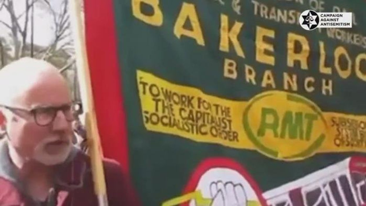 TfL driver suspended for saying Jews ‘aren’t safe’ to ride the Bakerloo line while he’s driving