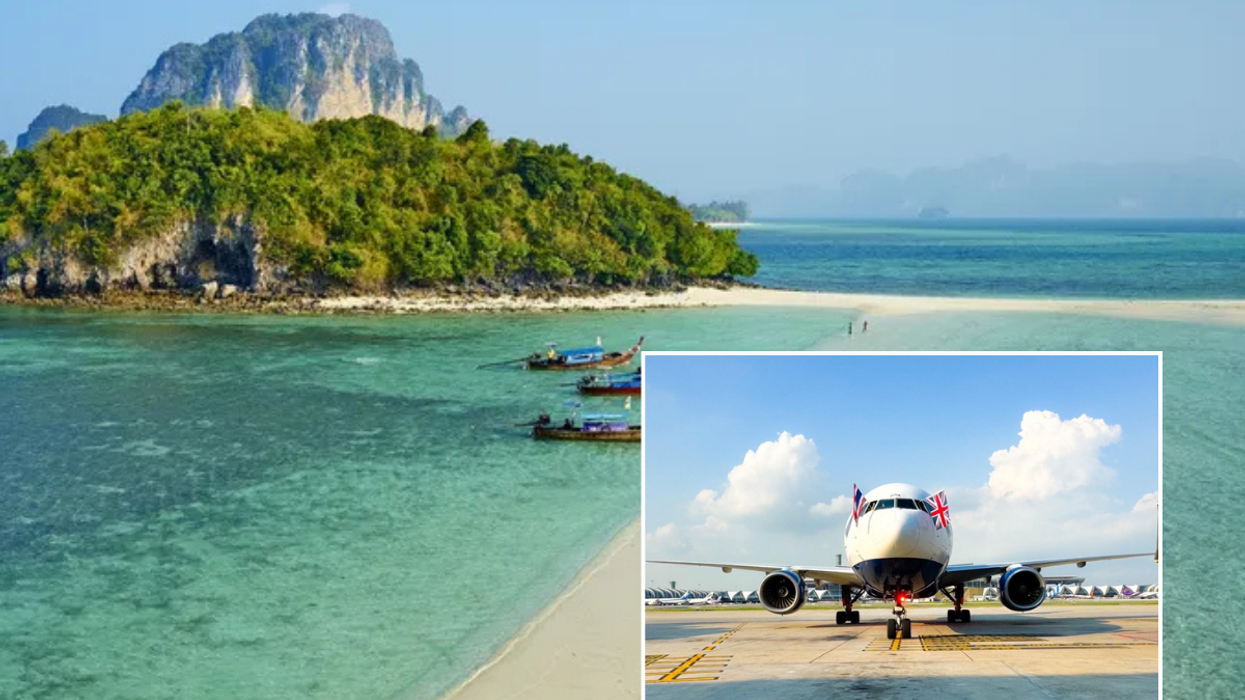 Thailand beach / BA plane