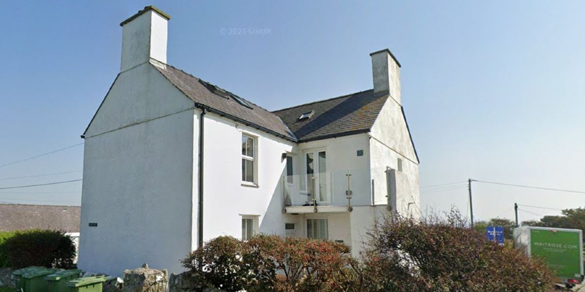 Wales news: Family puts £325,000 seaside home up as raffle prize for just £5 ticket Wales news: Family puts £325,000 seaside home up as raffle prize for just £5 ticket