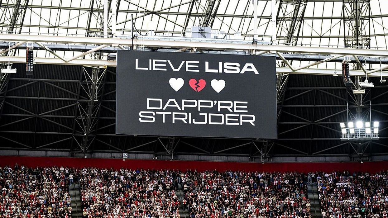 The banner reads: "Dear Lisa, brave warrior"