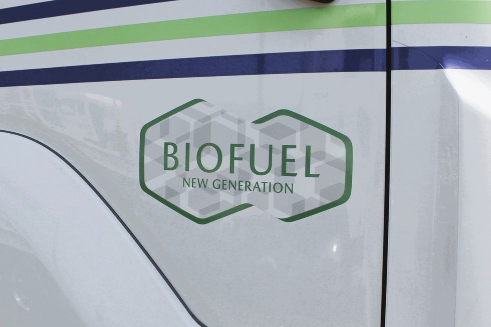 O biocombustível utilizado no experimento continha 51% de óleo vegetal hidrogenado (HVO).