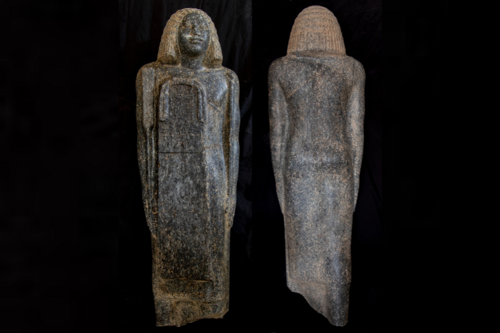 The black granite statue,