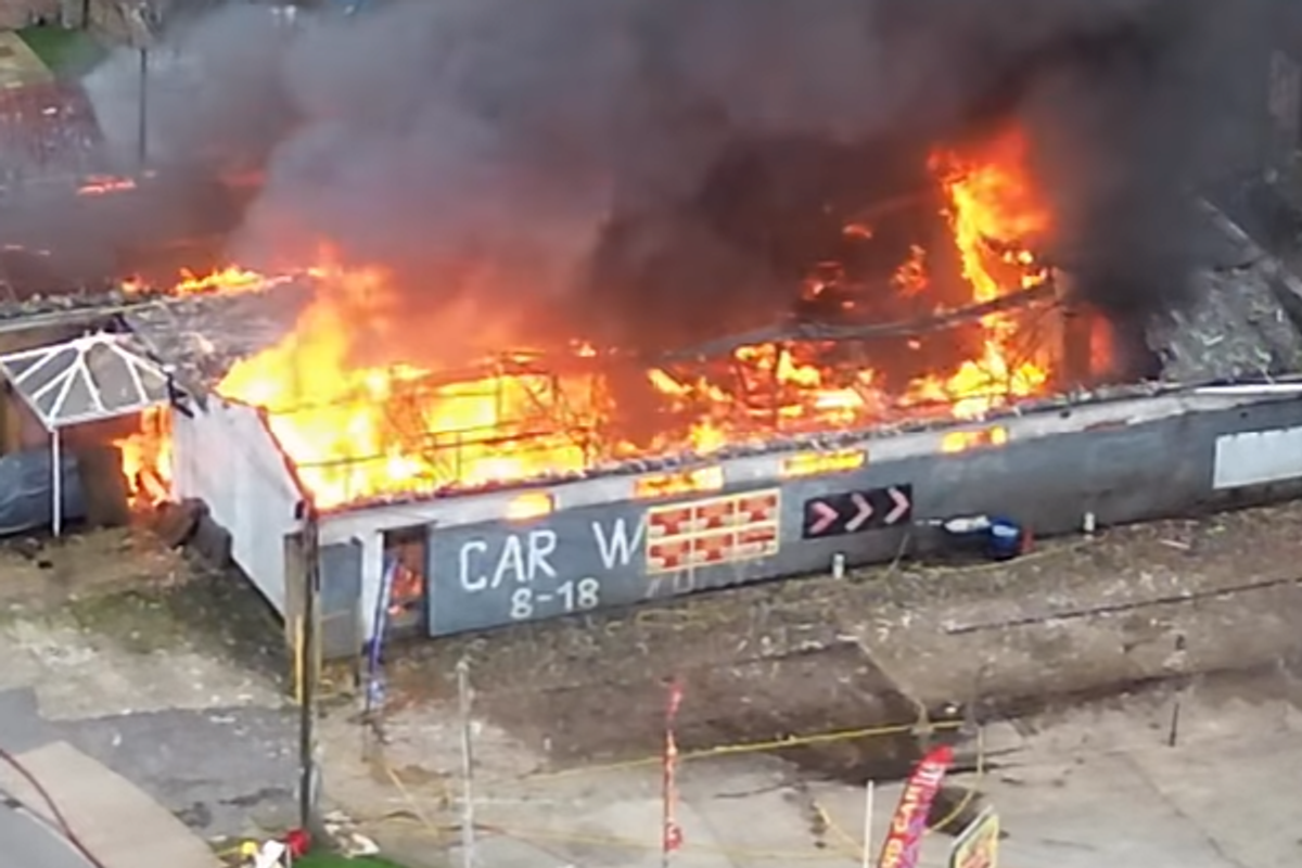 The blaze broke out at the Lincolnshire car wash\u200b