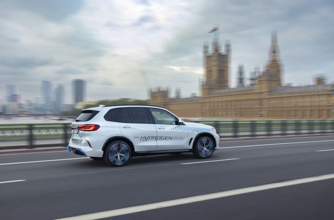 BMW iX5 Hydro