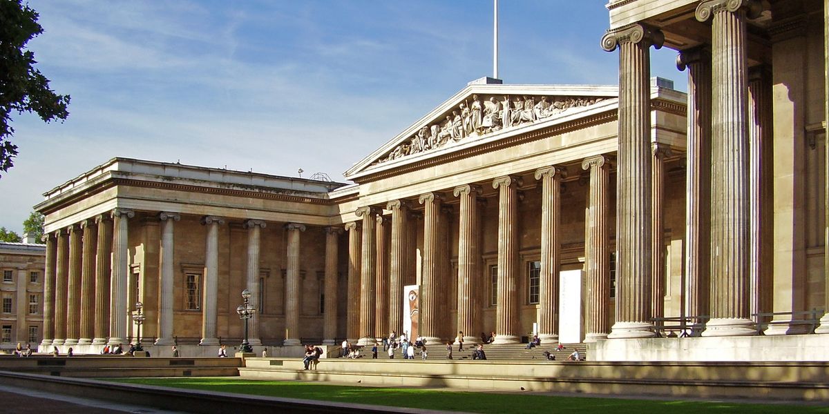 British Museum expansion plans branded ‘too flashy’ as critics compare new structure to ‘wine bar’ British Museum expansion plans branded ‘too flashy’ as critics compare new structure to ‘wine bar’