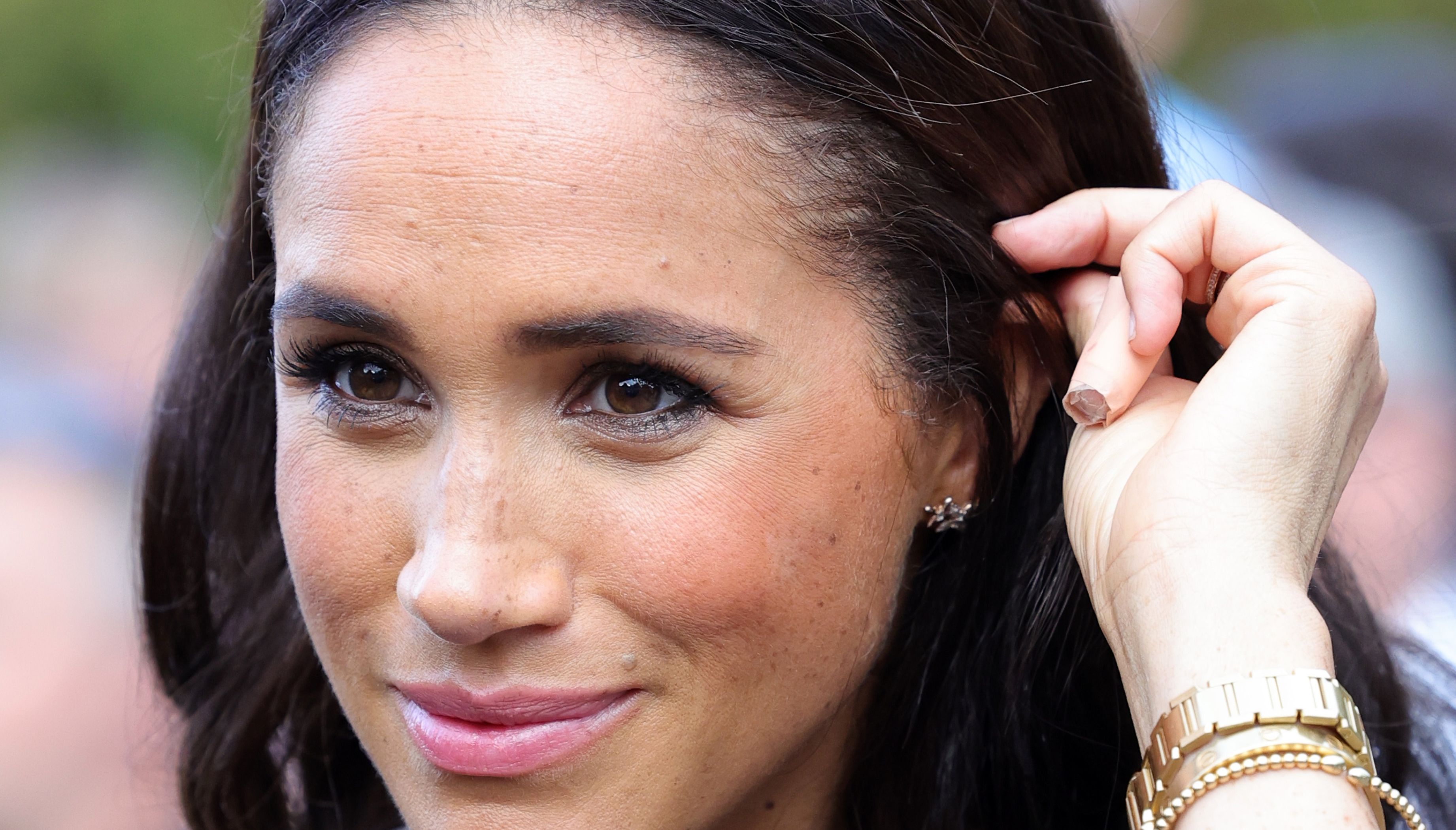 The Duchess of Sussex meeting members of the public at Windsor Castle in Berkshire following the death of Queen Elizabeth II on Thursday. Picture date: Saturday September 10, 2022.