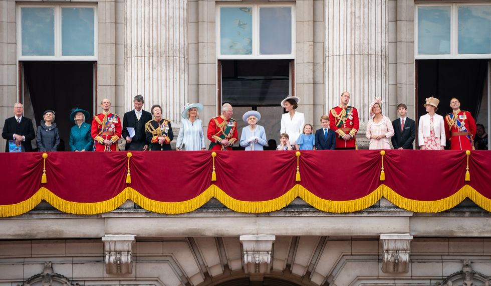 The Duke of Gloucester, Duchess of Gloucester, Princess Alexandra, Duke of Kent, Vice Admiral Sir Tim Laurence , the Princess Royal, the Duchess of Cornwall, the Prince of Wales , Queen Elizabeth II , the Duchess of Cambridge, Princess Charlotte, Prince Louis, Prince George, the Duke of Cambridge, the Countess of Wessex, James Viscount Severn, Lady Louise Windsor, and the Earl of Wessex on the balcony of Buckingham Palace, to view the Platinum Jubilee flypast
