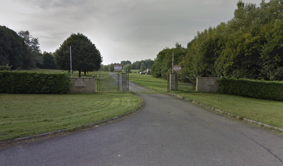 The entrance to rhe estate