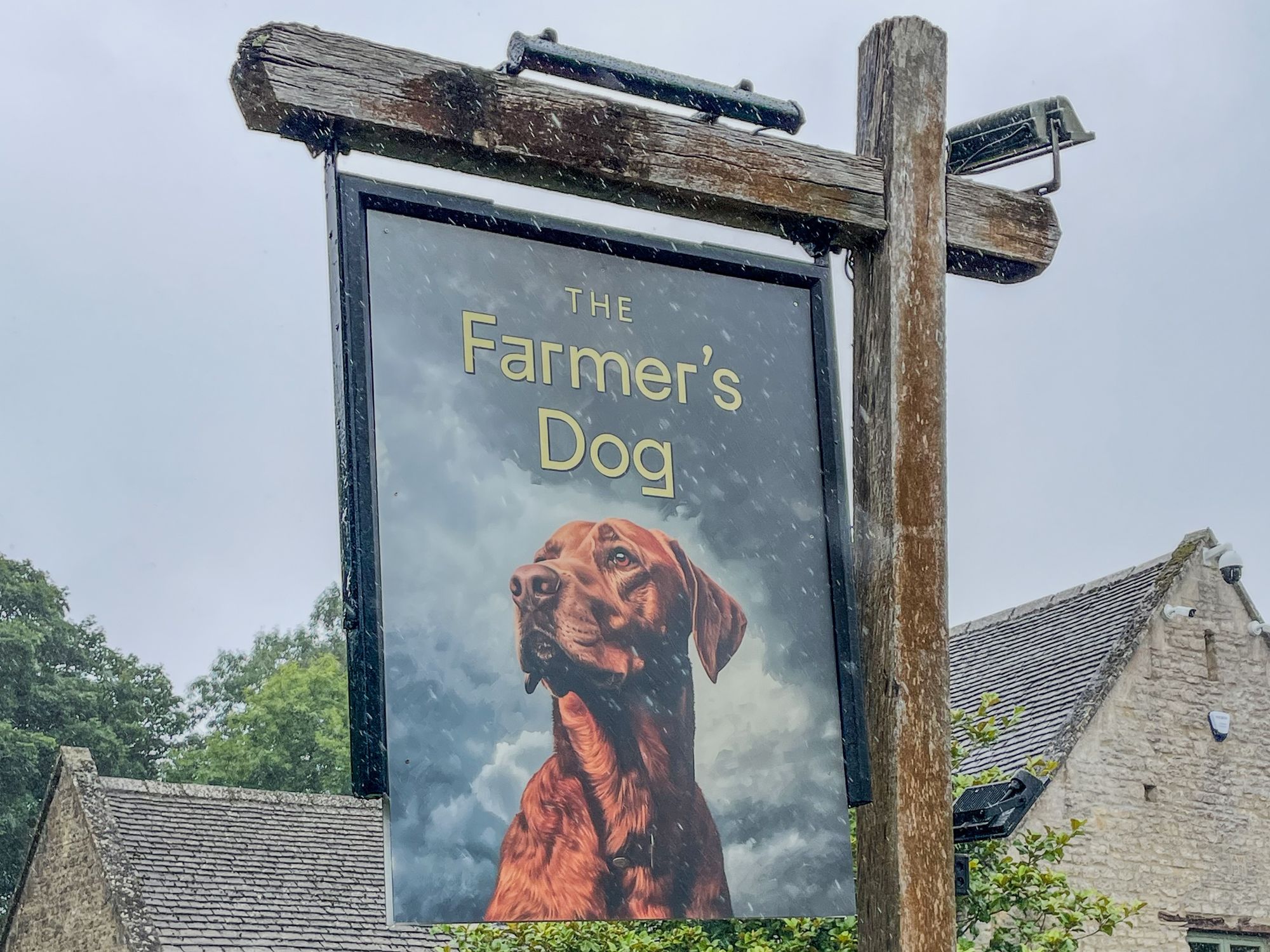 The Farmer's Dog sign