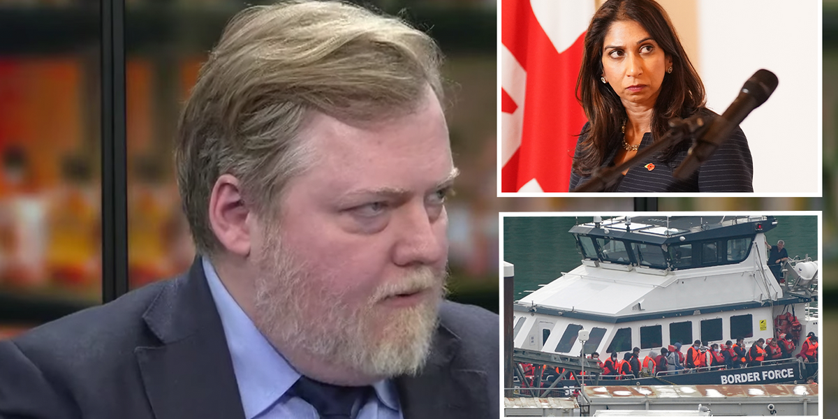 NextImg:Ex-Iceland PM outlines simple way to END Channel migrant crisis