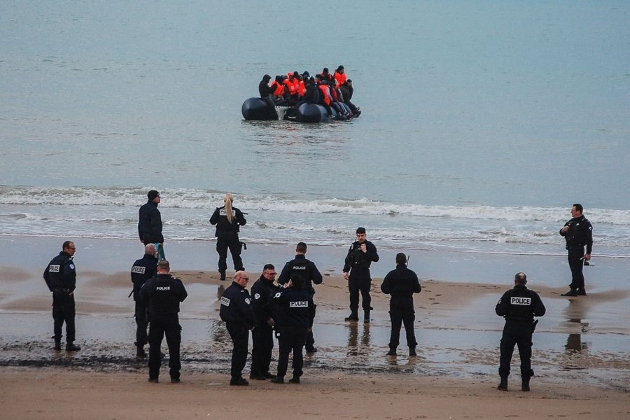 The French authorities have been accused of letting migrants leave Calais