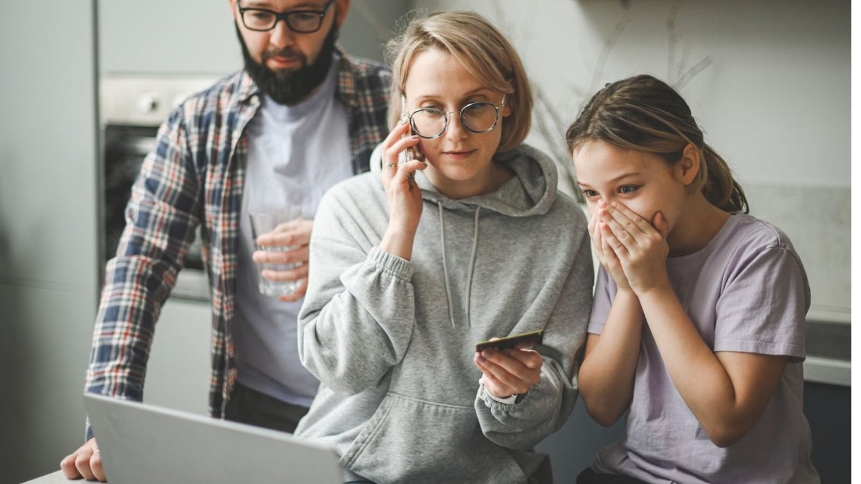 Working families pay £111 while benefit claimants pay just £4 at top UK attractions