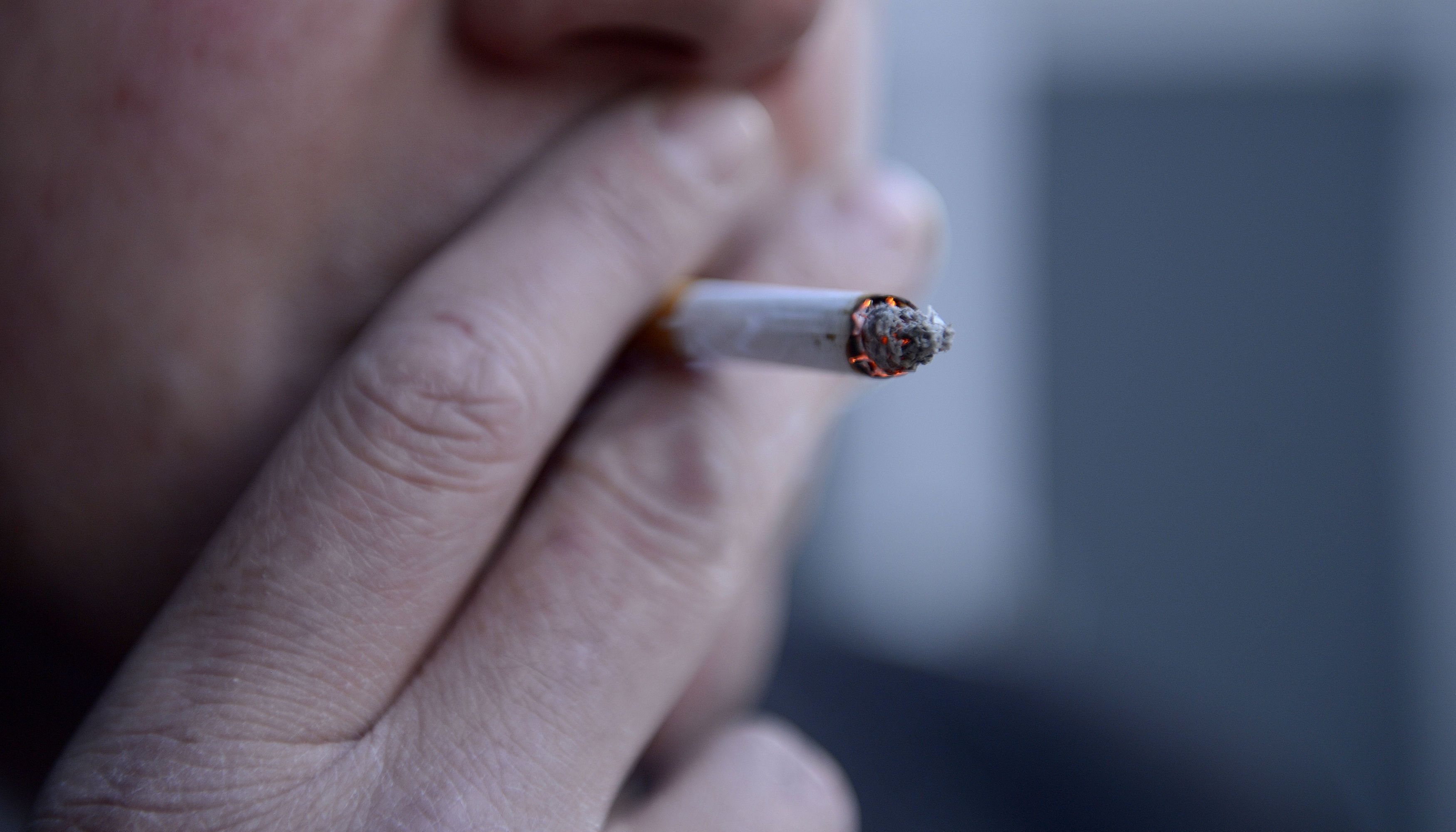 The government could approve plans to hike the smoking age to 21