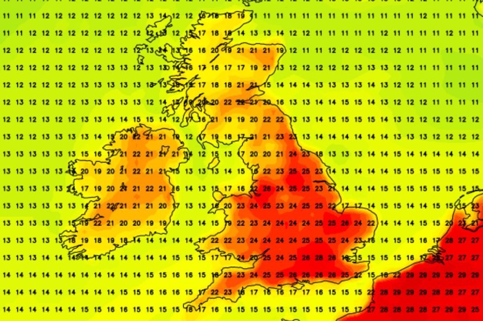 The heat will take a couple of days to get going before peaking at the weekend, possibly hitting 30C