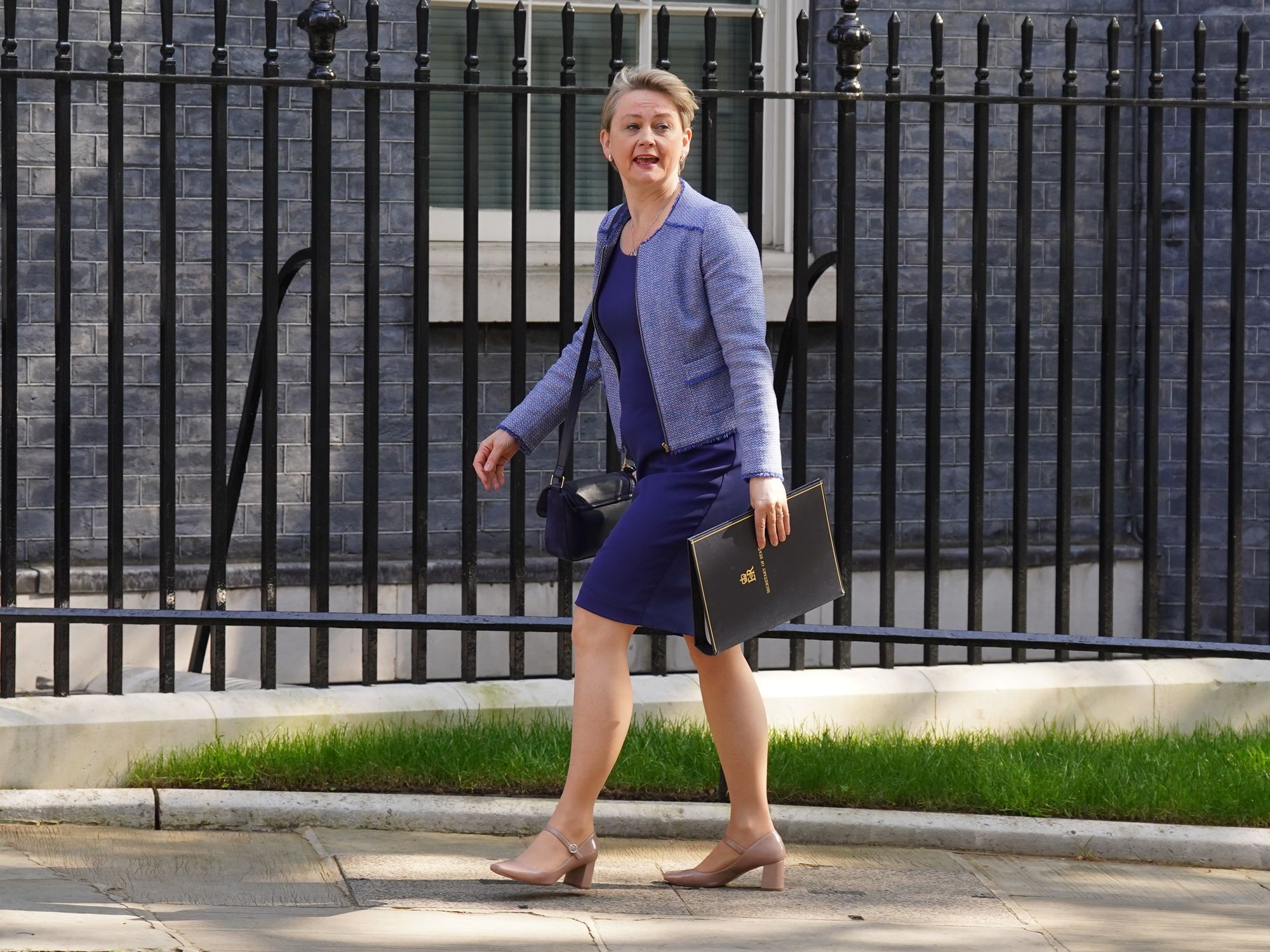 Locals plead for closure of migrant hotel as 'loitering' asylum seekers 'ask for money and look i...