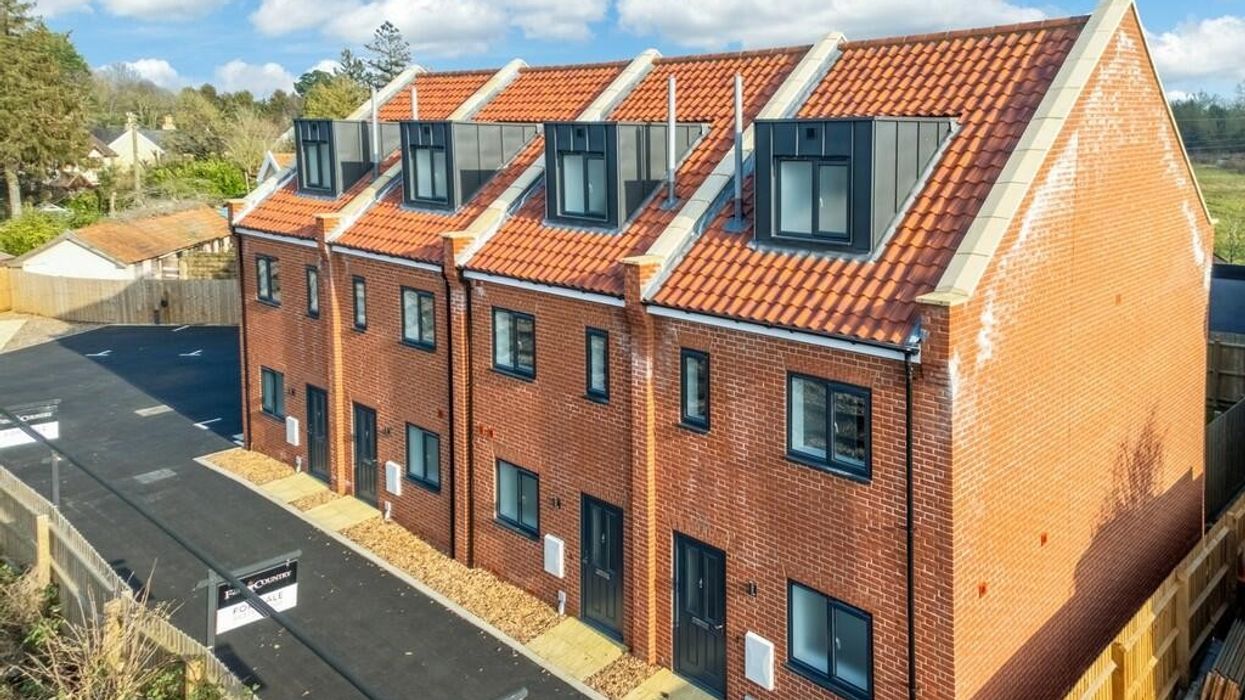 Asylum seekers handed 'new £300k townhouses with en-suites' as locals fume after being 'kept in the dark'