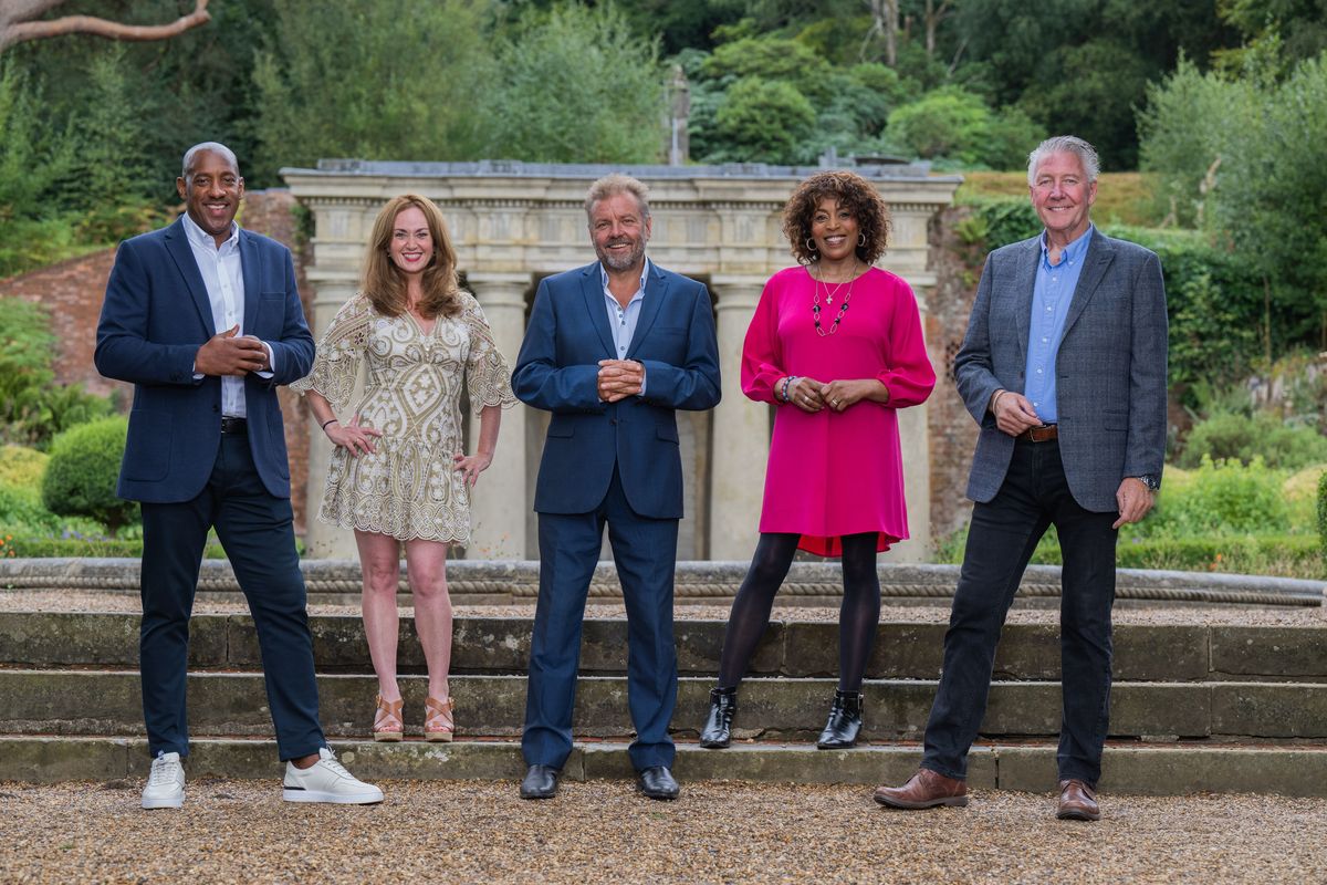 The Homes Under the Hammer presenters