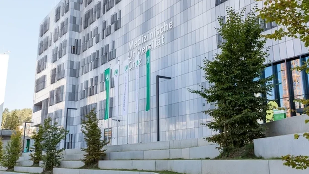 Surgeon accused of letting 13-year-old daughter DRILL HOLE in patient's skull