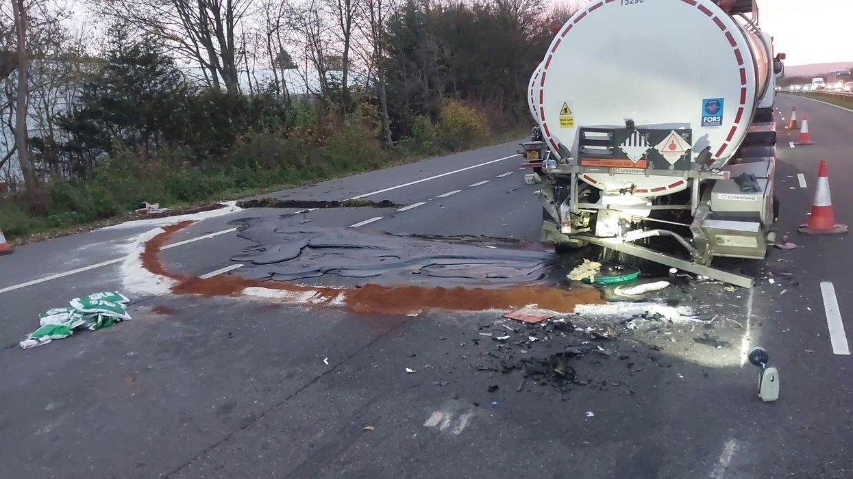 Oxford chaos: Drivers warned of serious delays on major motorways amid hazardous oil spill blocking roads