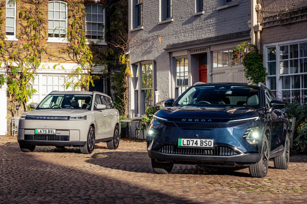 The Jaecoo E5 and Omoda E5