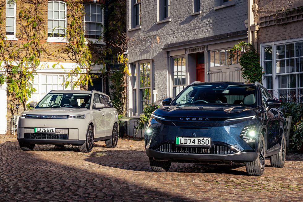 The Jaecoo E5 and Omoda E5