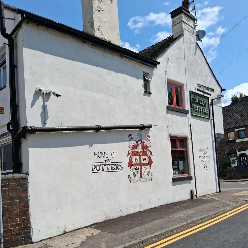 The Jolly Potters pub