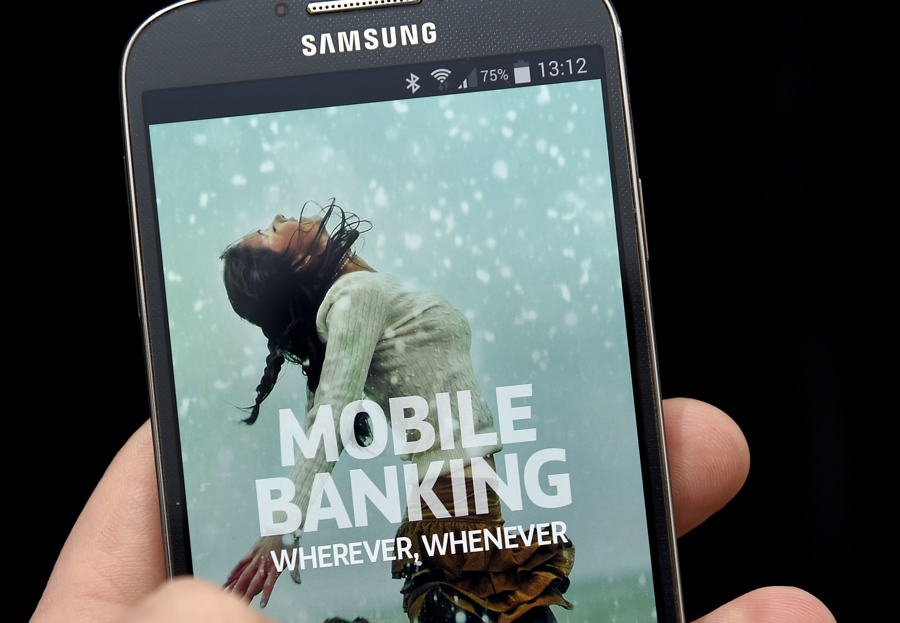 The Lloyds Bank banking app is used on a Samsung Galaxy S4