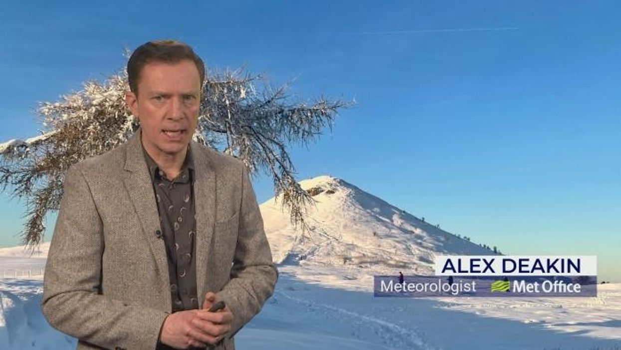 Met Office weather warnings extended as Britain set to be battered by four day snow barrage