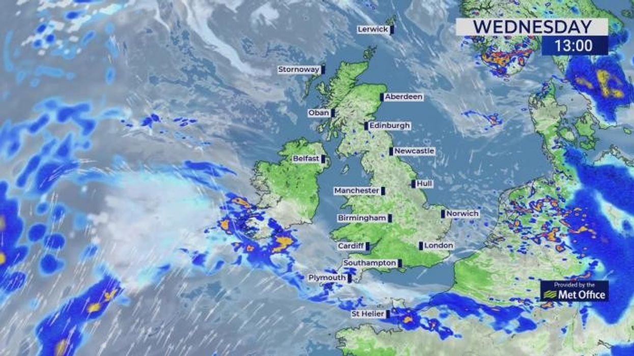 UK weather: Britons told to take cover as fourth heatwave sends temperatures soaring to mid-30s