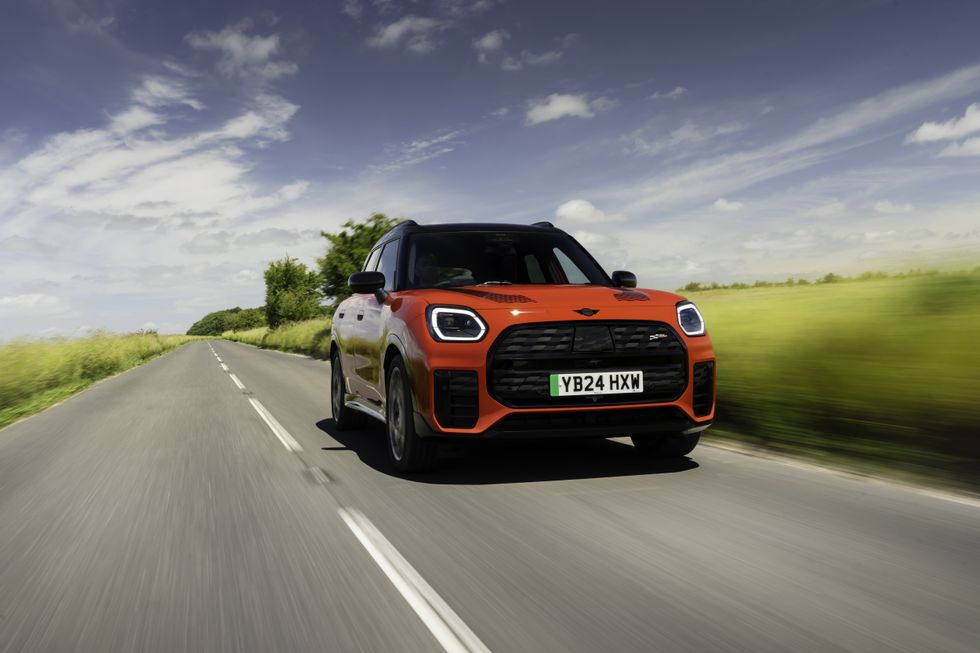 The Mini Countryman Electric SE