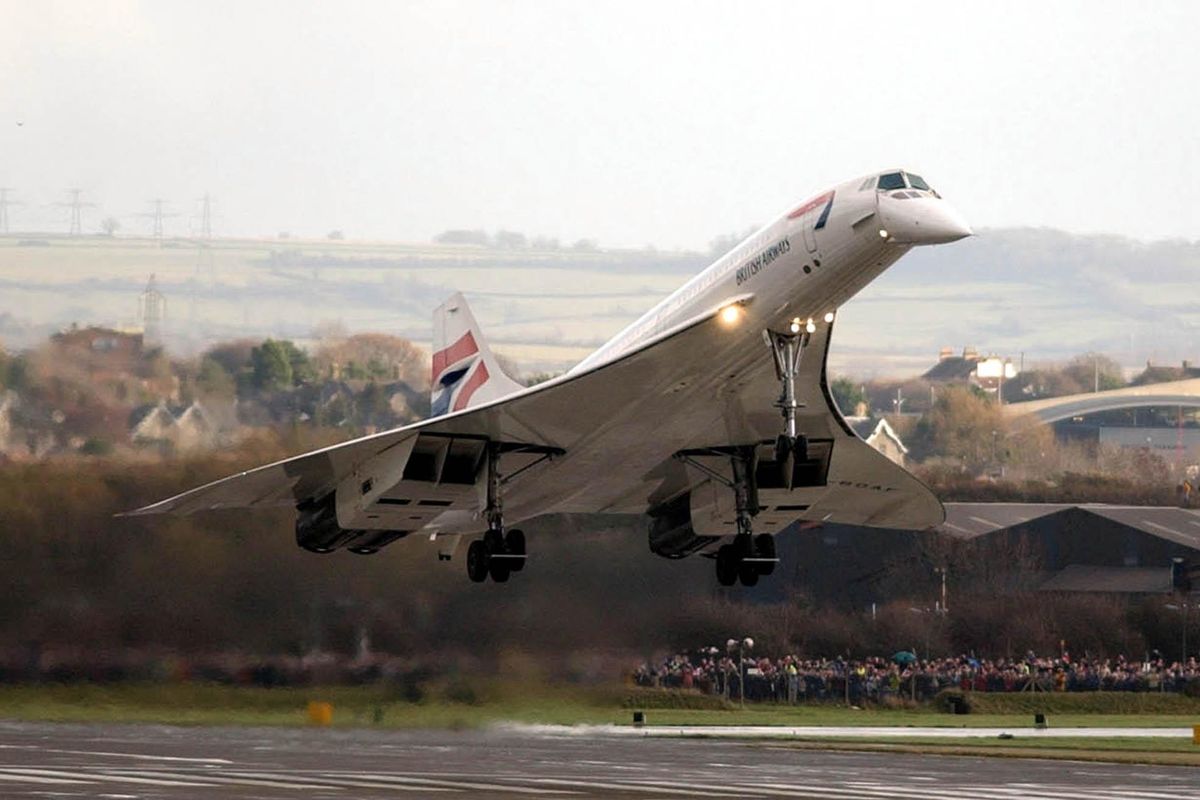 Concorde plane to fly over UK for first time in 20 years