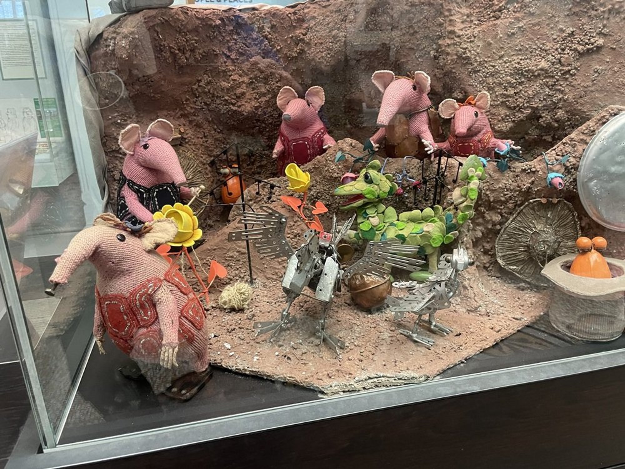 The Mother Clanger (left)