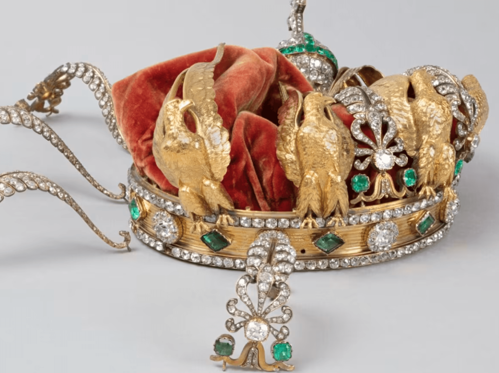 The museum has released an image of the crown