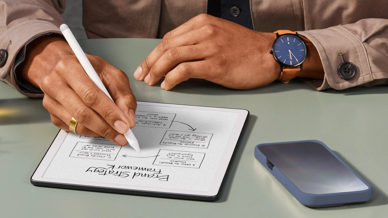 The new standard Amazon Kindle Scribe has just been unveiled