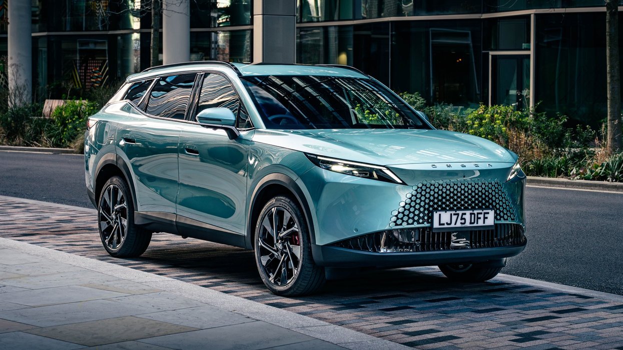 The Omoda 7 is the Principal Partner of London Fashion Week