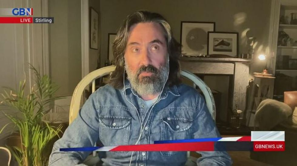 Neil Oliver hits out at Remainers for 'rank hypocrisy' over Union Jack row
