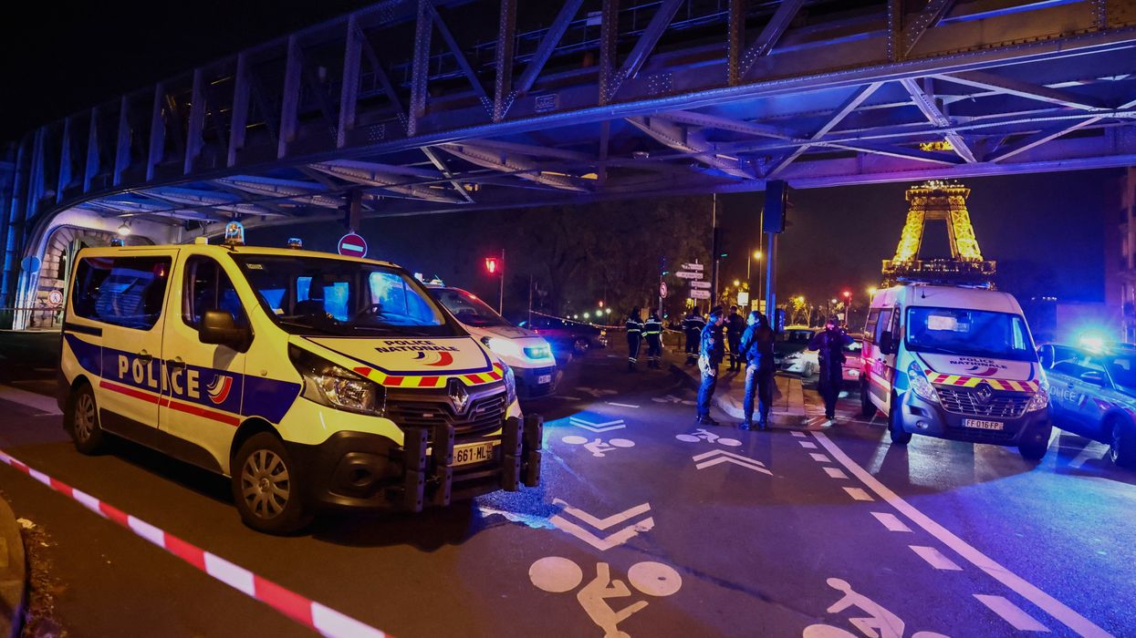 Paris attack: One dead and another injured after horrific attack close to Eiffel Tower by assailant who screamed 'Allah Akbah'