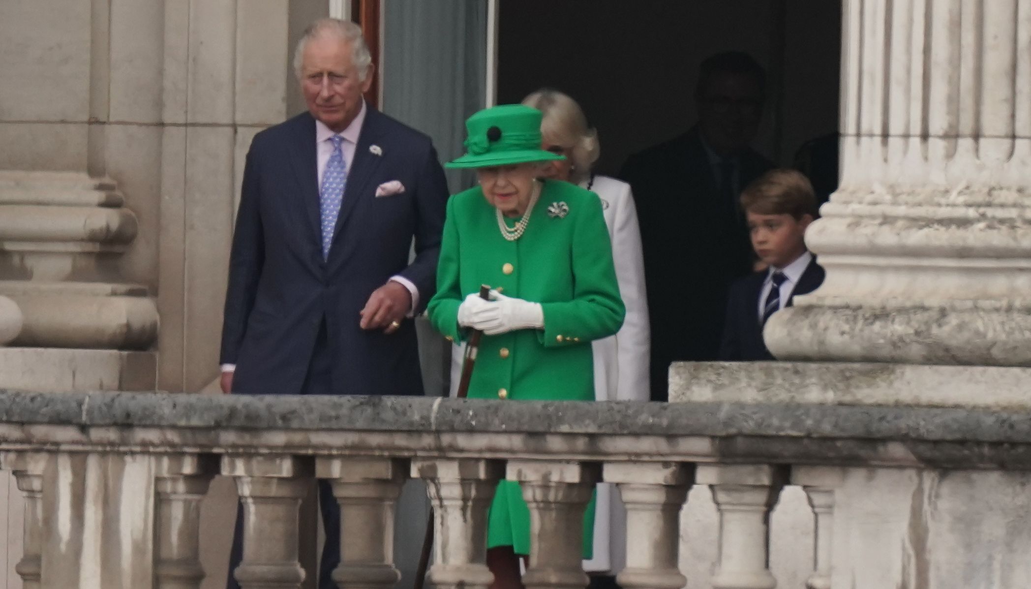 The Prince of Wales and Queen Elizabeth II, on the balcony of Buckingham Palace, London, at the end of the Platinum Jubilee Pageant, on day four of the Platinum Jubilee celebrations. Picture date: Sunday June 5, 2022.