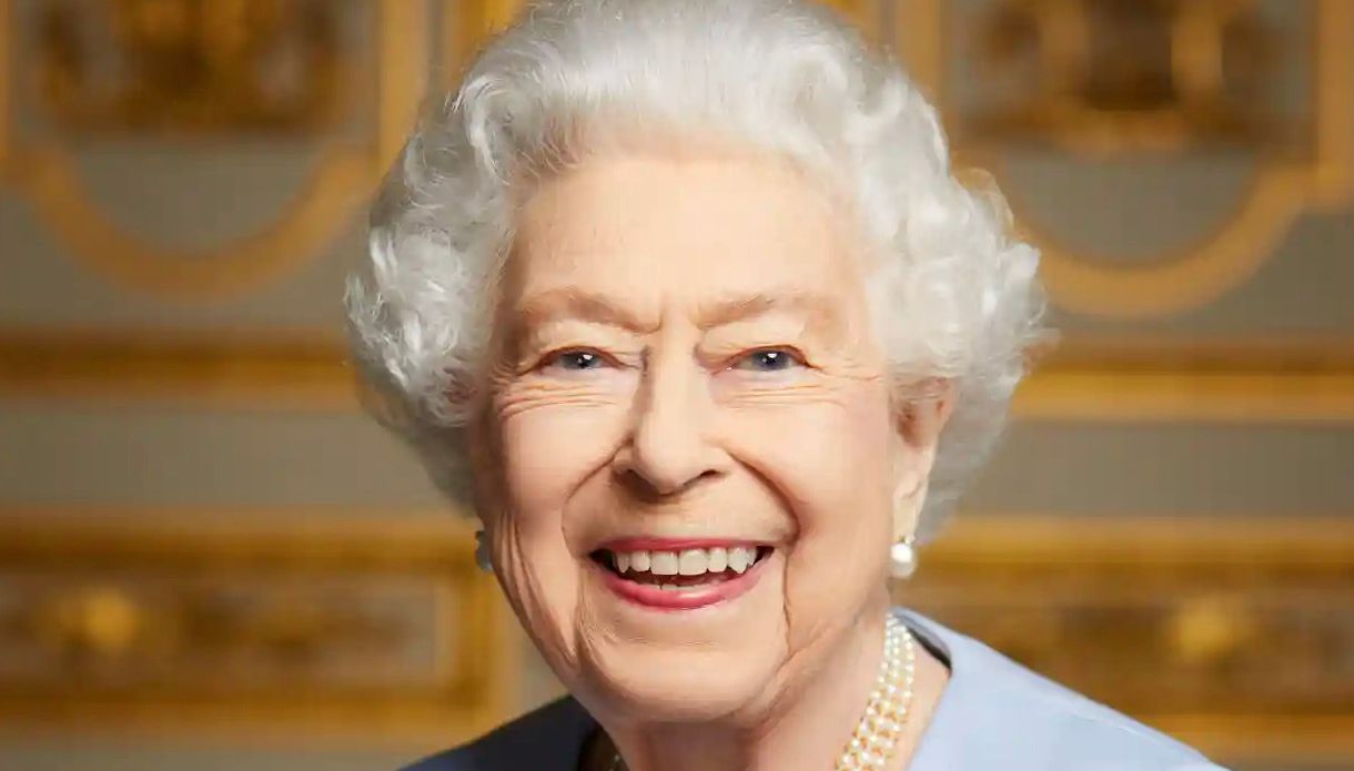 The Queen defied her cancer to keep working until the very end of her life