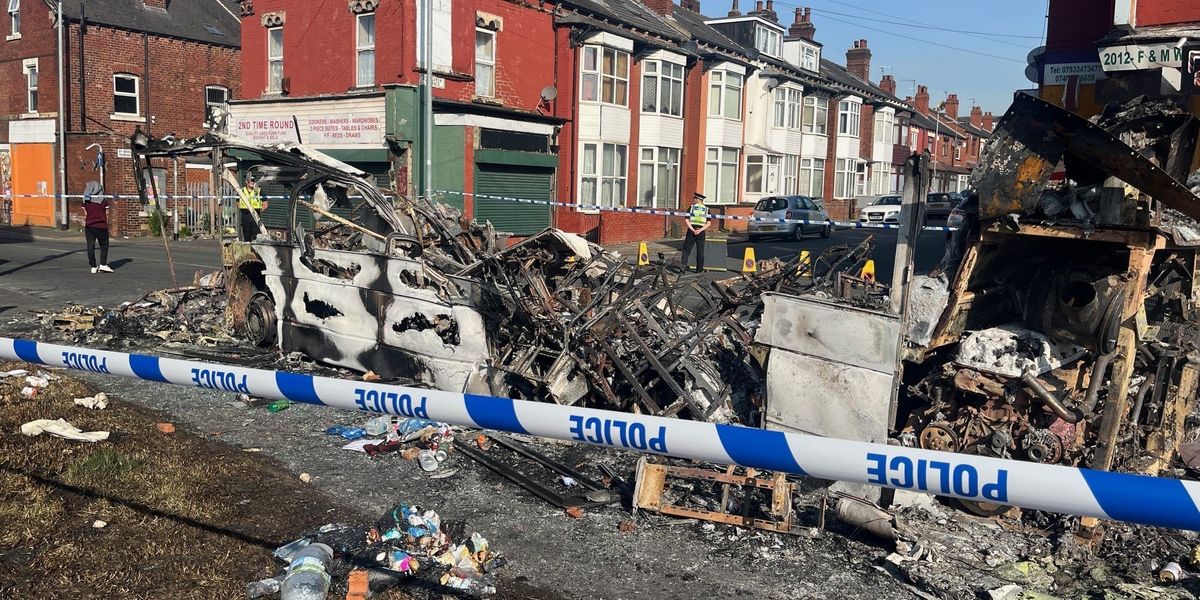 NextImg:Firefighters admit Leeds riots were too DANGEROUS for them to attend
