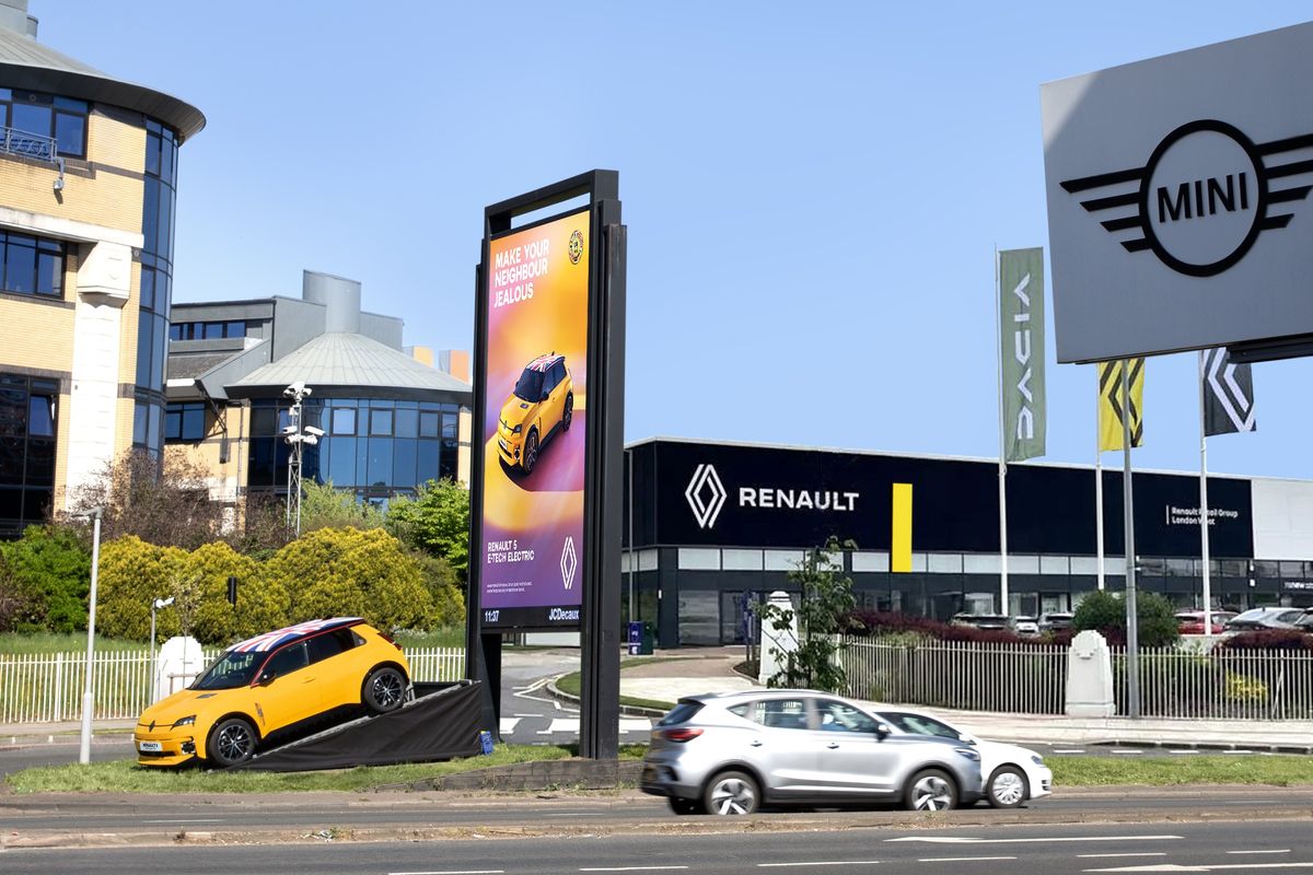 The Renault 5 E-Tech outside a Mini dealership in