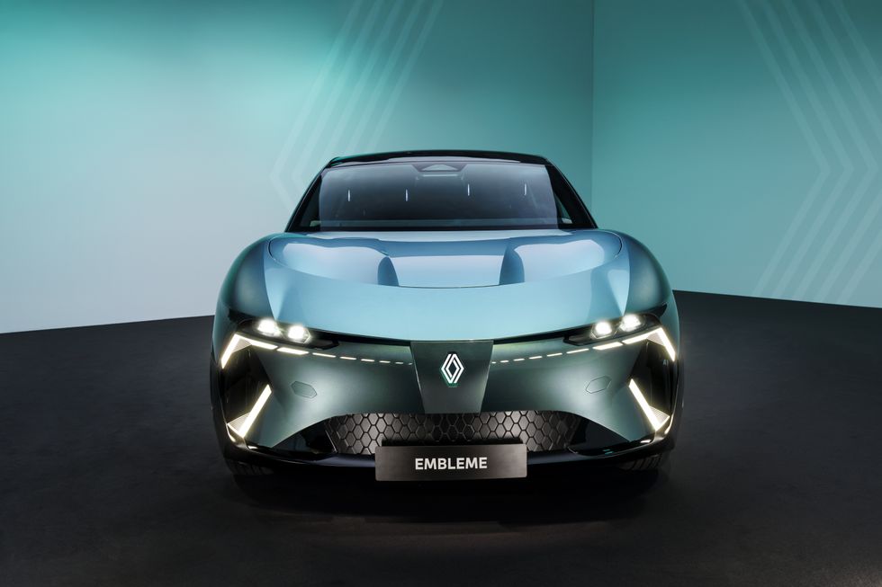 The Renault Embl\u00e8me concept car